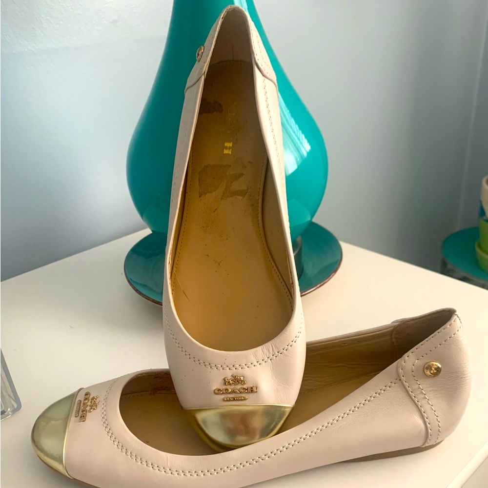 Coach size 5 flats
